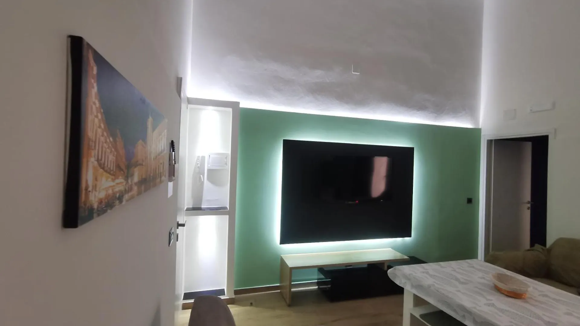 Whitehouseandrea Apartment Syracuse